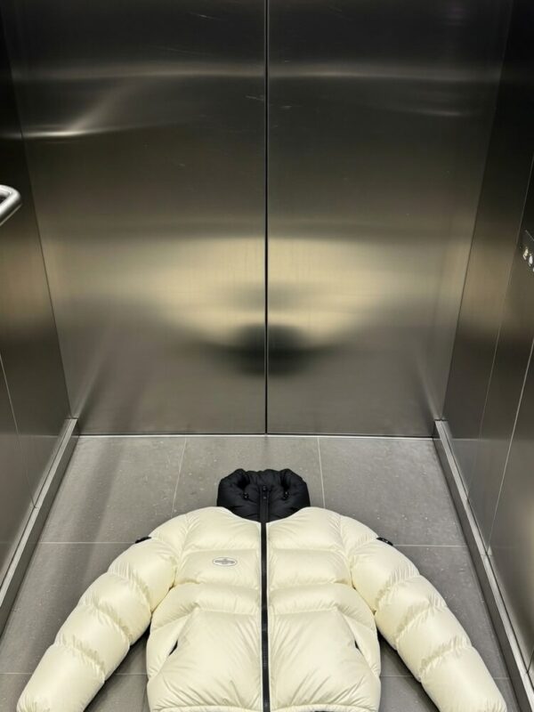 Corteiz Puffer Jacket - vista 2