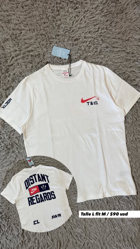 Nike "Distant Regards" T-Shirt Blanca
