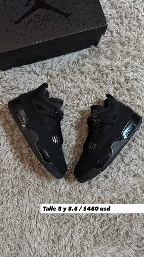 Air Jordan 4 Retro "Black Cat"