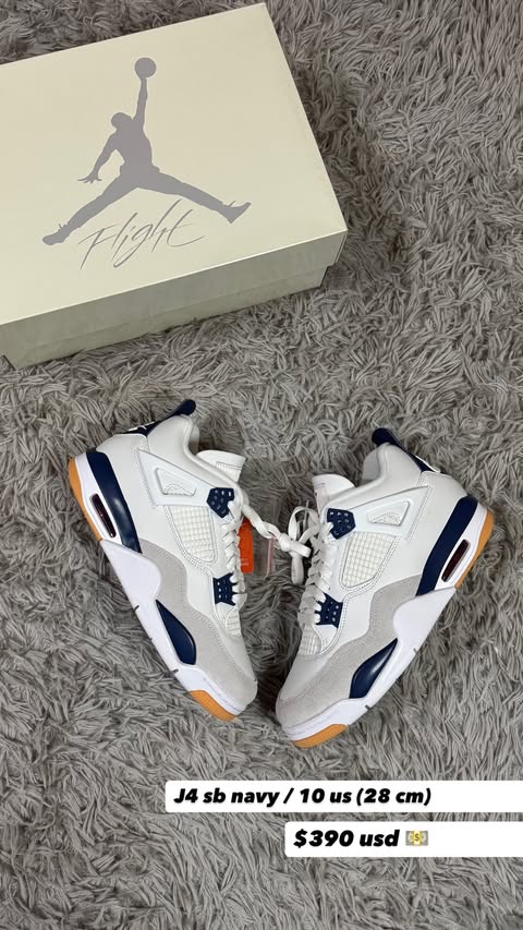 Air Jordan 4 Retro "Navy"